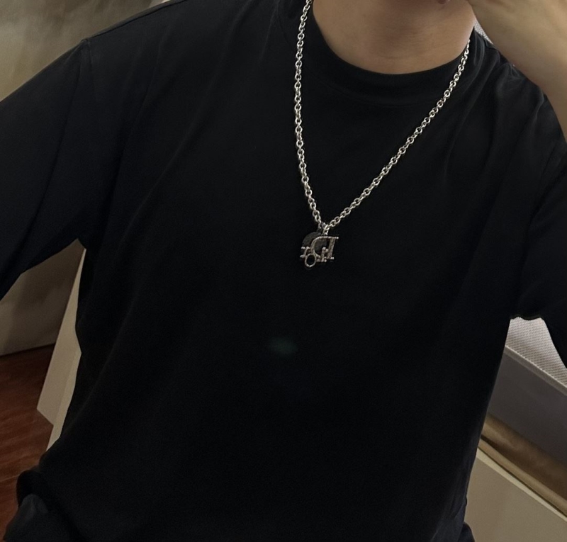 chr1st1an D10r necklaces